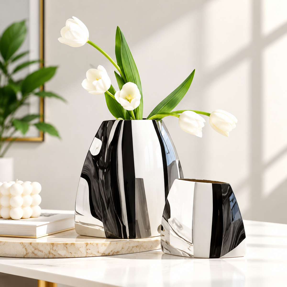 Silver Stainless Steel Decorative Vase with Mirror Finish